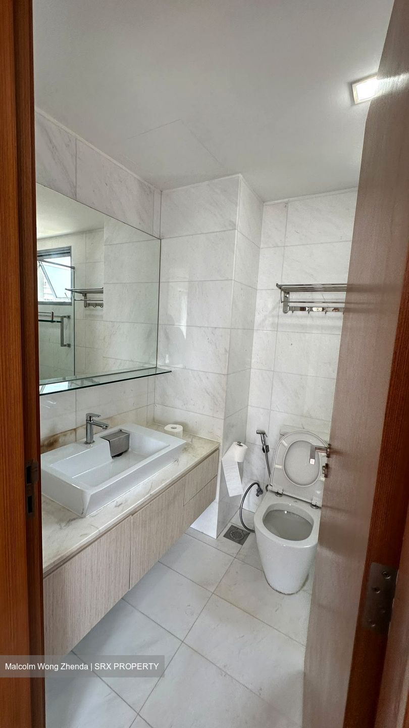 Vista Residences (D12), Condominium #592013001